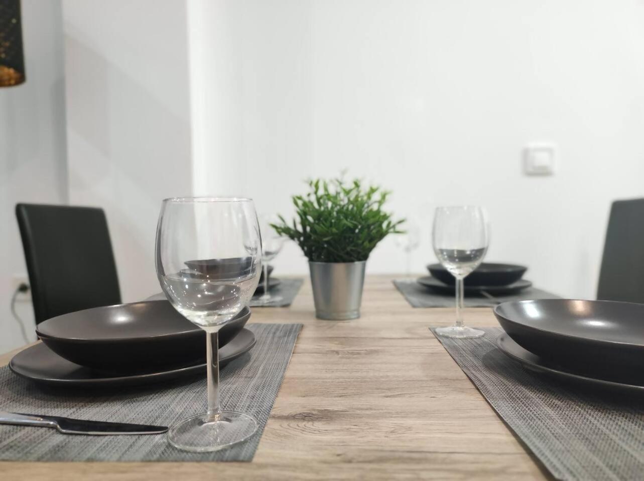Ohana Home 1 مالقة المظهر الخارجي الصورة
